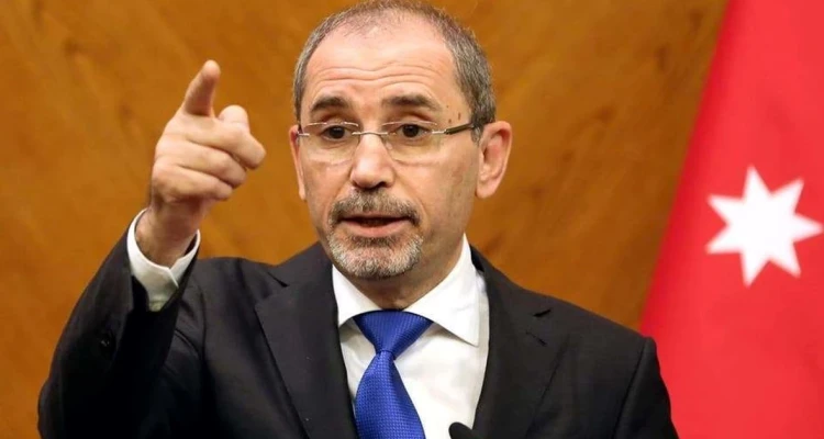 الصفدي: نشاطات مكثفة للأمير حمزة مع جهات خارجية تهدف للمساس بأمن الأردن