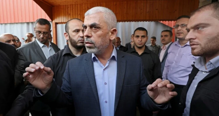 السنوار: "مرمطنا تل أبيب التي أصبحت قبلة الحكام العرب وحولناها لممسحة"