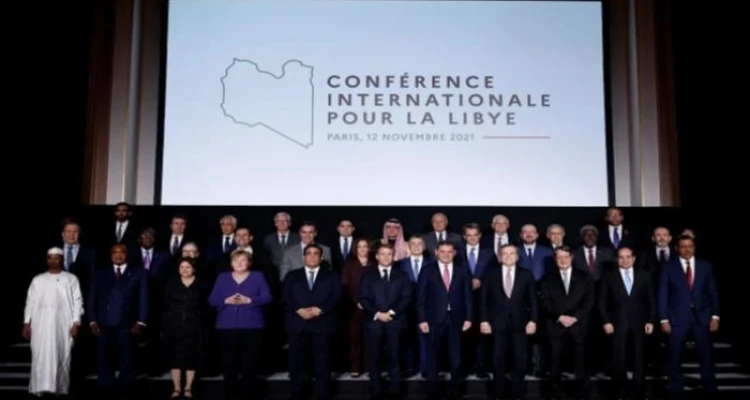 قادة العالم في مؤتمر باريس يحددون 6 أسابيع حاسمة في ليبيا والحكومة تتعهد بتسليم السلطة بشرط