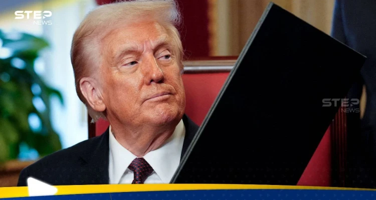 تقرير يكشف عن ثغرة بالدستور الأمريكي قد يستغلها ترامب للبقاء بالحكم حتى 2037