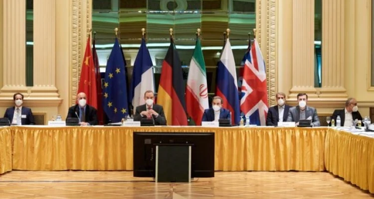 إيران تتحدث عن أجواء إيجابية في فيينا والتقارب مع أمريكا حول الملف النووي