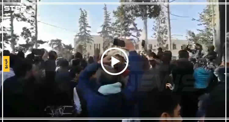 فيديو || غضب في مدينة الباب واقتحام لمبنى قيادة الشرطة