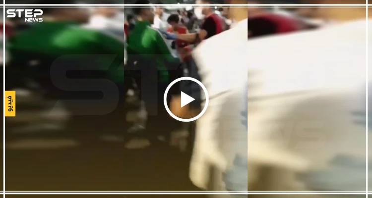 شاهد بالفيديو|| من داخل أحد المشافي الميدانية في كربلاء وصول عشرات المصابين من المتظاهرين