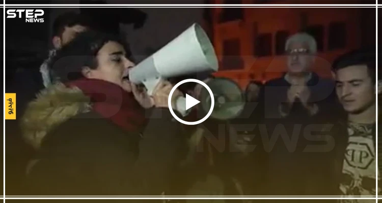 بالفيديو || "من إدلب إلى بيروت .. ثورة ضد الموت" شعار ردده متظاهروا لبنان تضامنًا مع أهالي إدلب