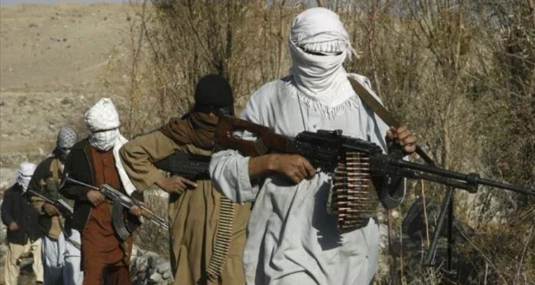 القوات الأفغانية تصفّي 7 قياديين من حركة طالبان دفعةً واحدة وعشراتٍ من مسلحيها: أخبار