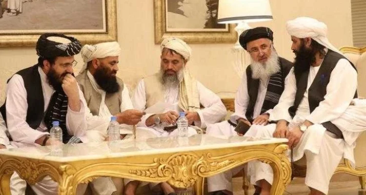 مصدر في لجنة المصالحة الأفغانية يكشف بنود اقتراحات المبعوث الأمريكي للحل والسلام في أفغانستان