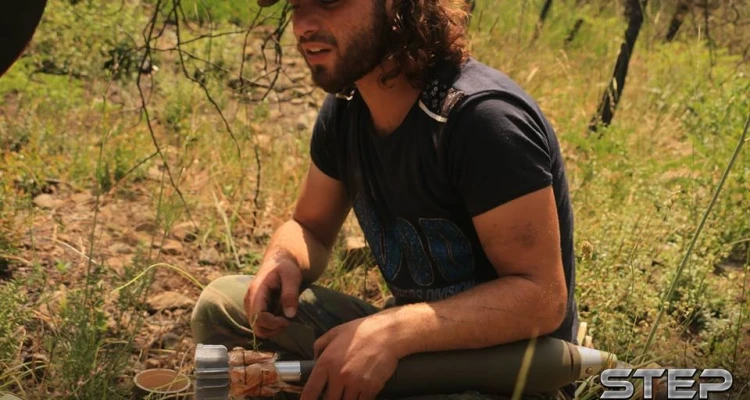 جرحى مدنيّون بقصف على مخيم "أورم الجوز"، وتحرير الشام تردّ بالقصف على أبوالضهور!!