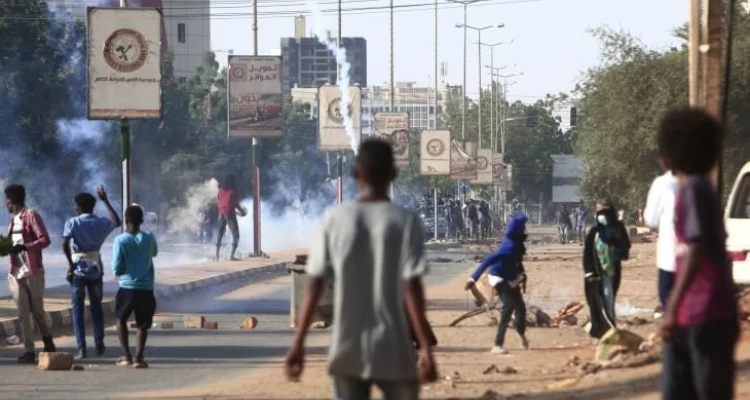 مقتل متظاهرين اثنين برصاص الجيش السوداني في "مليونية السبت"