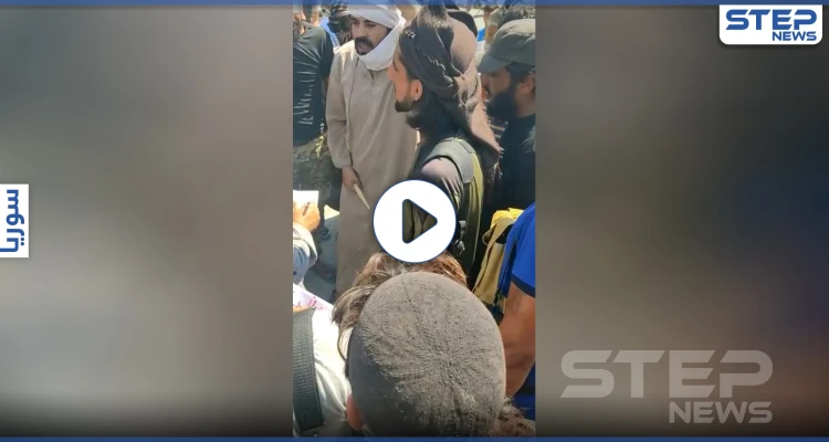 بالفيديو|| "البوابة ما تفتح غير إلنا لو على دمنا".. أهالي رأس العين يهددون فرقة الحمزة