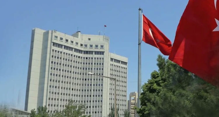 عقب بيان لواشنطن.. تركيا تستدعي الملحق العسكري الروسي إلى وزارة الدفاع بشأن الهجوم الأخير على غرب حلب وإدلب