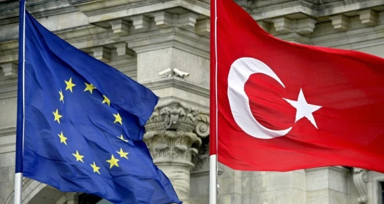 "بعيد عن المتوقع".. تركيا ترد على قرار الاتحاد الأوروبي بشأن تقديم مساعدات مالية ضخمة لحل قضية اللاجئين السوريين