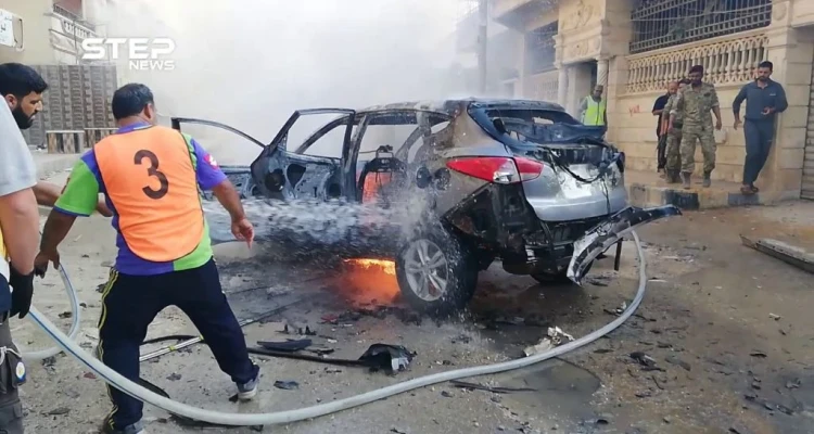 اللحظات الأولى لانفجار عبوة ناسفة داخل سيارة أحد المدنيين بمدينة عفرين في ريف حلب