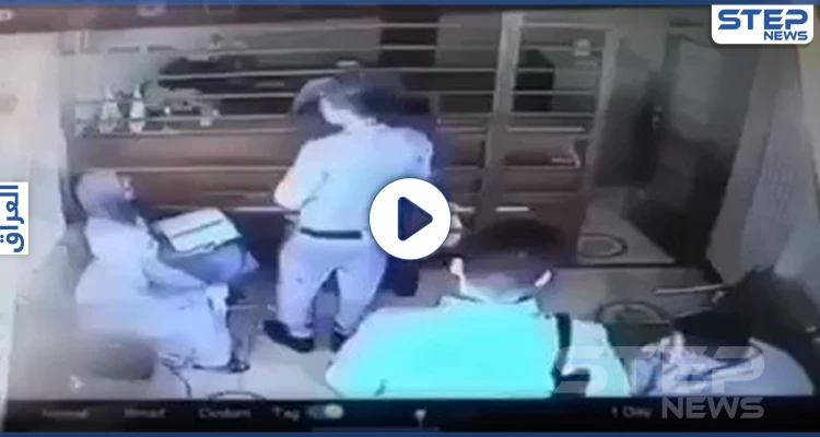 بالفيديو|| ضابط عراقي يتحرش بفتاة في محل صرافة ويهدد صاحبه باغتصاب بناته.. وكاميرا توثق