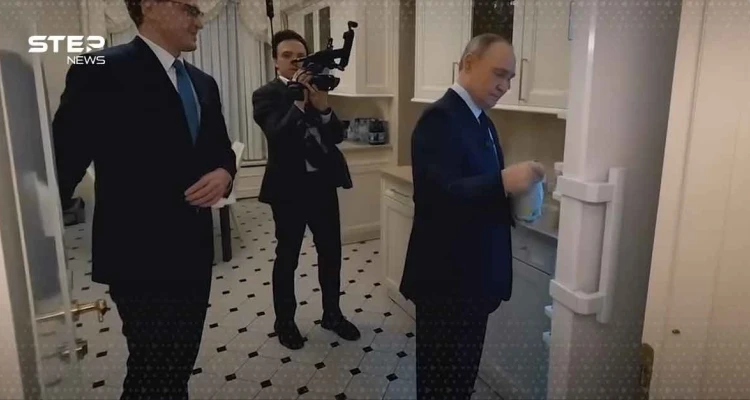 الرئيس الروسي فلاديمير بوتين في مقر إقامته