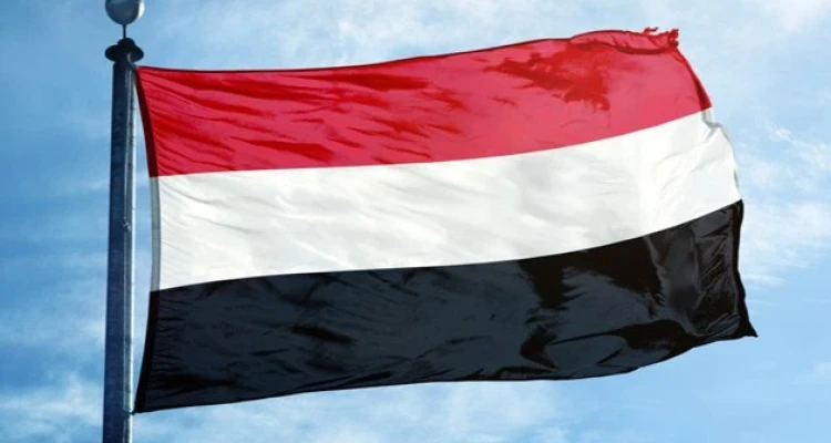 الحكومة اليمنية تستدعي سفيرها في بيروت للتشاور بشأن تصريحات جورج قرداحي