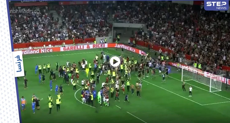 بالفيديو|| إيقاف مباراة في الدوري الفرنسي بعد اقتحام الجماهير لأرض الملعب والهجوم على اللاعبين