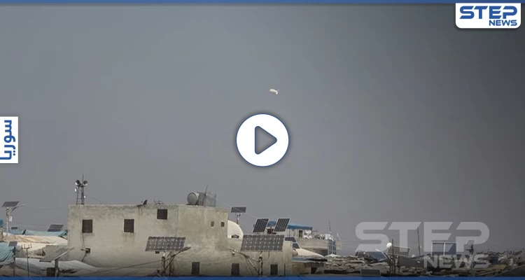 بالفيديو|| منطاد المراقبة التركي يجوب سماء إدلب تزامناً مع تبادل القصف بين الأتراك والنظام السوري