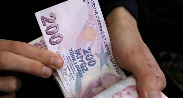 أردوغان يرفع الحد الأدنى للأجور في تركيا لعام 2022