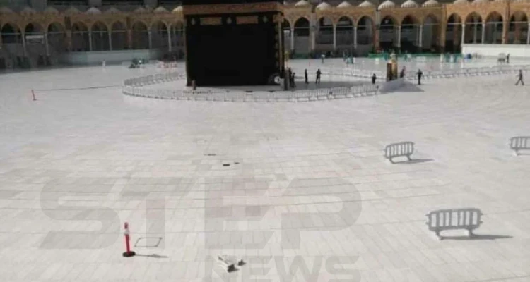 السعودية تغلق الحرمين بسبب كورونا