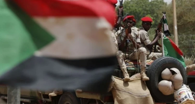 انقلاب السودان.. الاتحاد الأوروبي يتحدث عن "خيانة" ودعوات من دول عربية