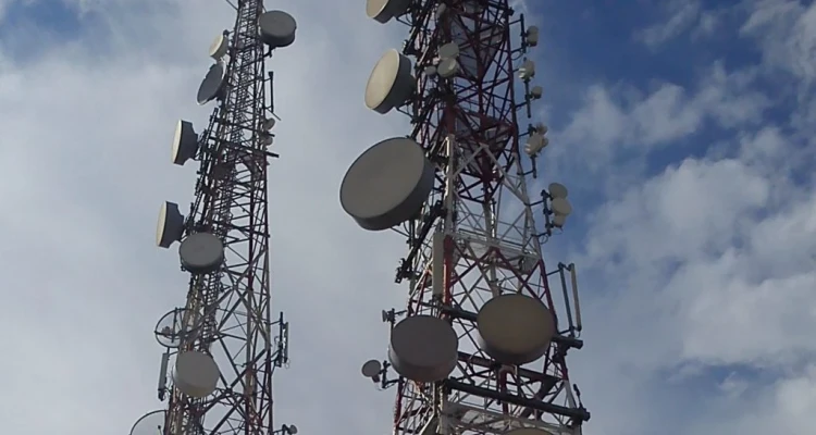 مشروع جديد للاتصالات في عفرين واستبدال الأبراج السورية بأخرى تركية