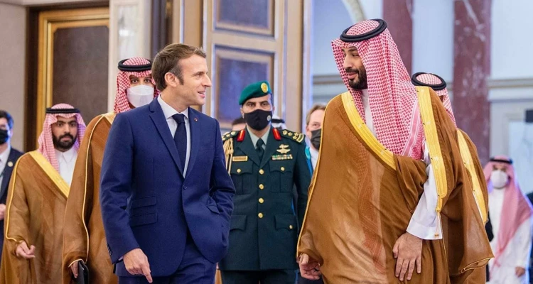 خلال زيارة ماكرون.. مشروع عسكري مشترك بين السعودية وفرنسا
