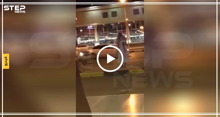 بالفيديو|| واعظ سعوديٌّ يقذف امرأة بحذائه ويصفها بالزانية