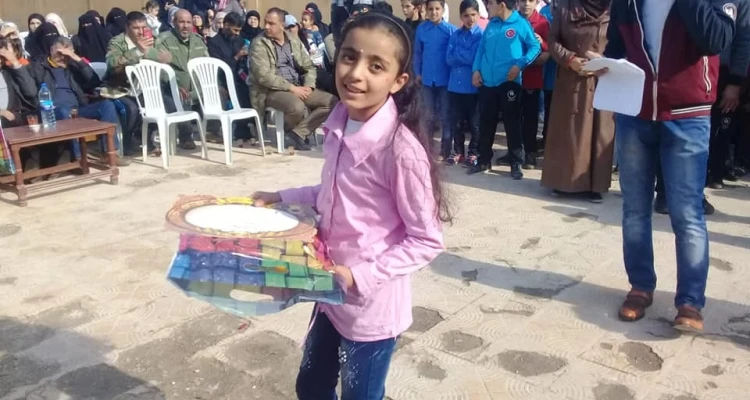 مكتب تعليمي بريف عفرين يُكافئ مدرسة بحرمانها من خمس مواد !!
