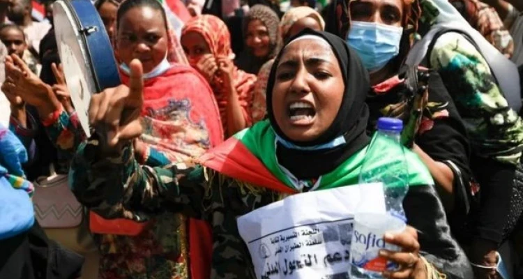 بدء المظاهرات في السودان رفضاً لـ"الانقلاب العسكري" بالبلاد تحت شعار "مليونية 30 أكتوبر" (فيديو)