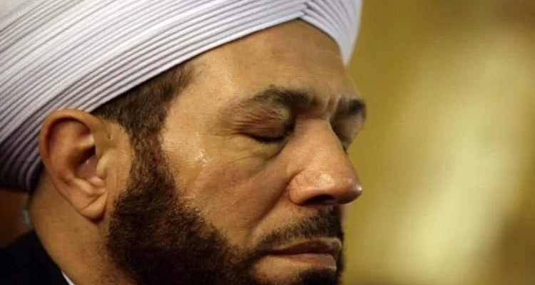 الأسد يقصي حسون بمرسوم رئاسي يلغي منصب مفتي الجمهورية ويولي صلاحياته لمجلس هاجمه قبل أيام