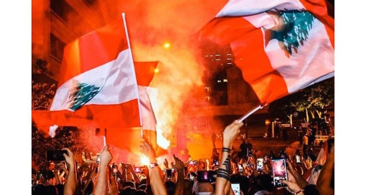 بالفيديو|| تظاهرات بقلب العاصمة تصعّد الهتاف ضدّ إيران وميليشيا حزب الله بذكرى انفجار مرفأ بيروت