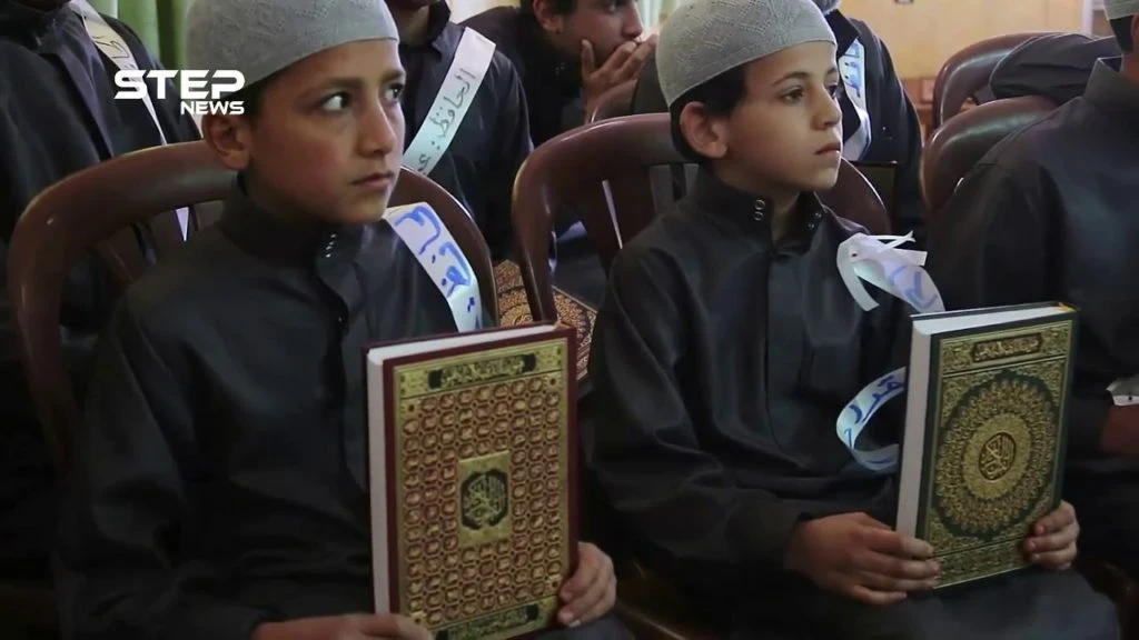 تكريم 100 حافظ وحافظة للقرآن الكريم في مدينة الدانا شمال إدلب