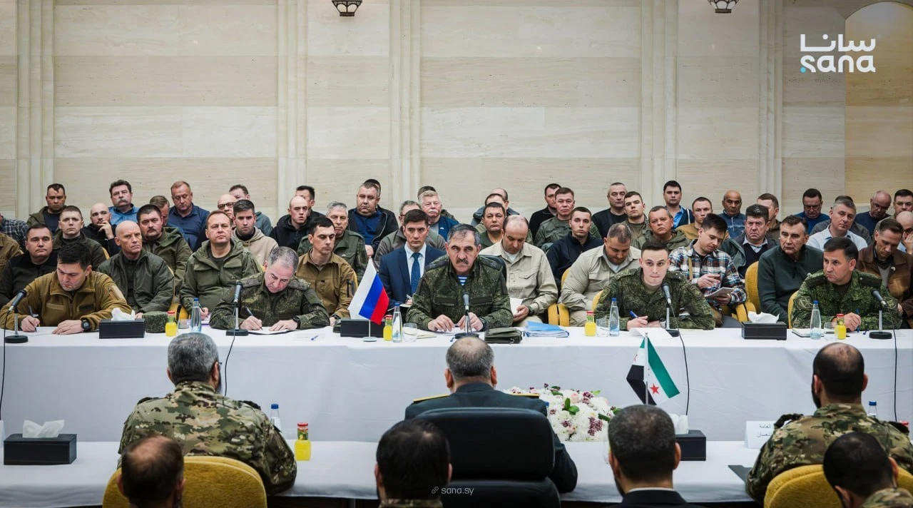 وفد عسكري روسي رفيع في دمشق.. وتقارير عن زيارة متزامنة لمسؤولين أمريكيين وأتراك وفد عسكري روسي رفيع في دمشق.. وتقارير عن زيارة متزامنة لمسؤولين أمريكيين وأتراك