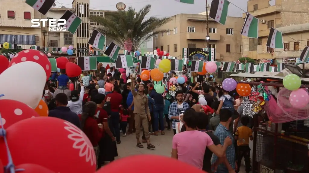 حفل للأطفال المهجّرين وعائلاتهم في ثالث أيام العيد بمدينة عفرين في ريف حلب: الفيديو