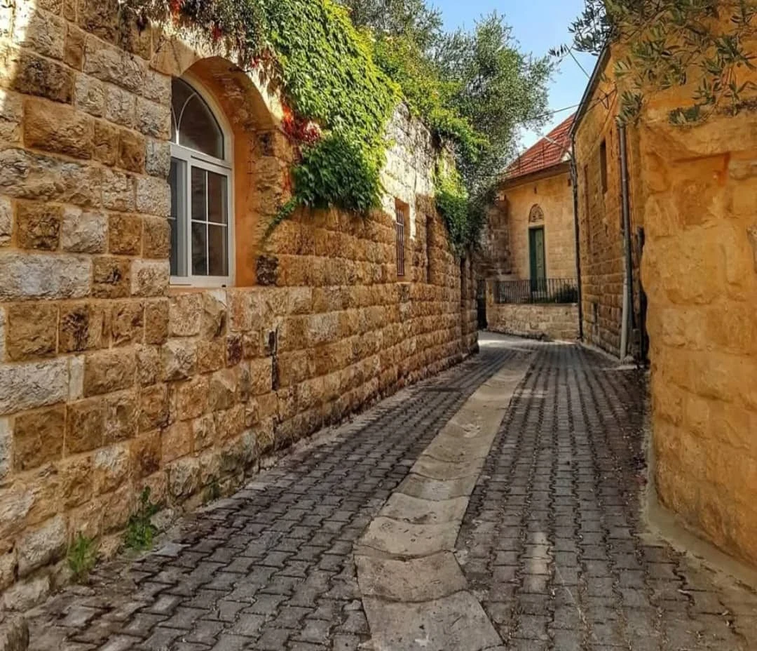 لبنان