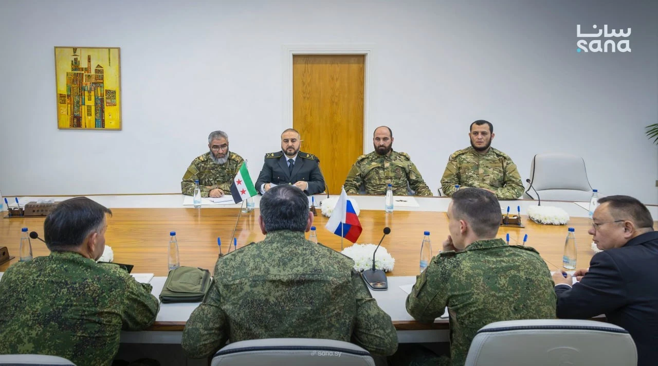 وفد عسكري روسي رفيع في دمشق.. وتقارير عن زيارة متزامنة لمسؤولين أمريكيين وأتراك وفد عسكري روسي رفيع في دمشق.. وتقارير عن زيارة متزامنة لمسؤولين أمريكيين وأتراك