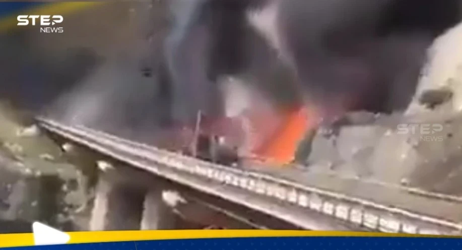 بالفيديو|| عشرات القتلى الهنود في اصطدام مروع بين حافلتهم وصهريج نفط بالفيديو|| عشرات القتلى الهنود في اصطدام مروع بين حافلتهم وصهريج نفط