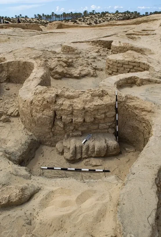 كشف أثري ضخم في سيناء.. قلعة فرعونية بزوايا “زجزاجية” تحير الباحثين كشف أثري ضخم في سيناء.. قلعة فرعونية بزوايا “زجزاجية” تحير الباحثين