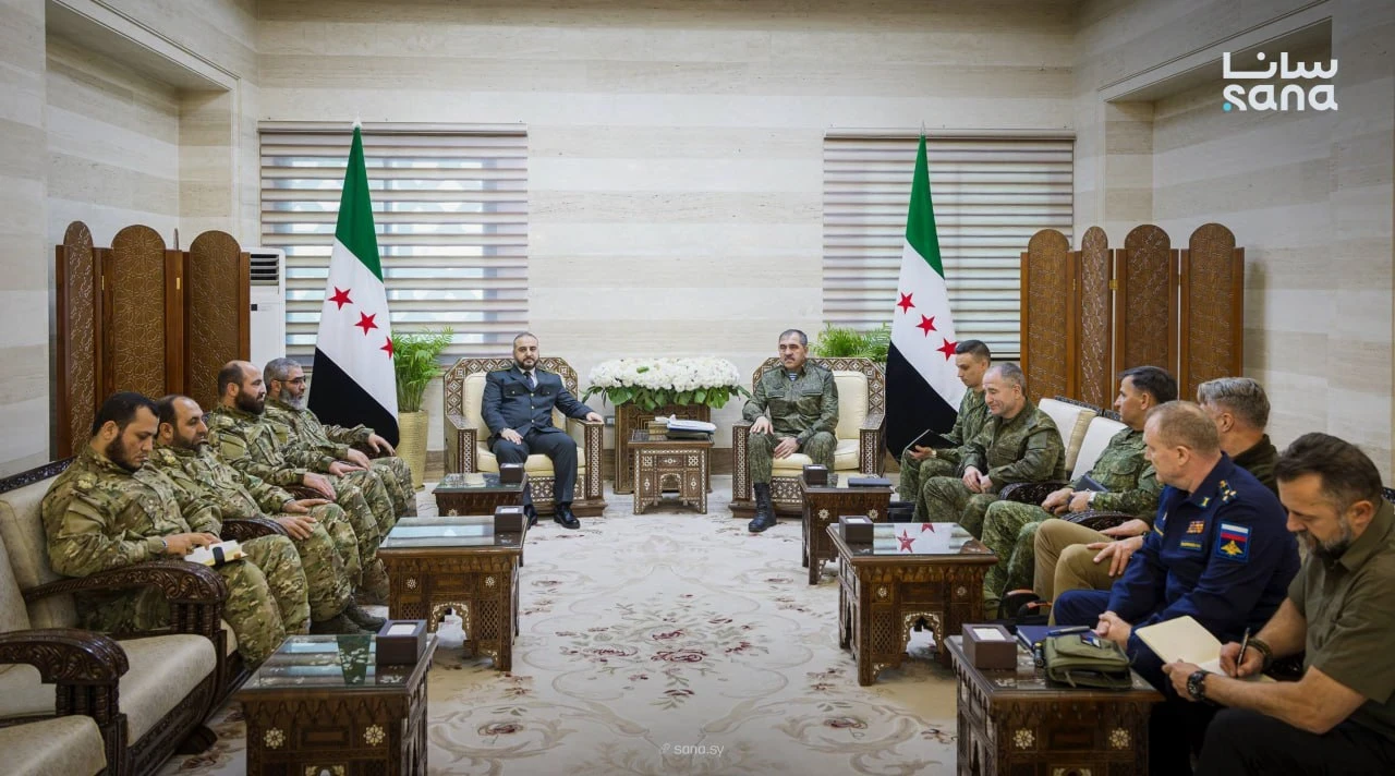 وفد عسكري روسي رفيع في دمشق.. وتقارير عن زيارة متزامنة لمسؤولين أمريكيين وأتراك وفد عسكري روسي رفيع في دمشق.. وتقارير عن زيارة متزامنة لمسؤولين أمريكيين وأتراك