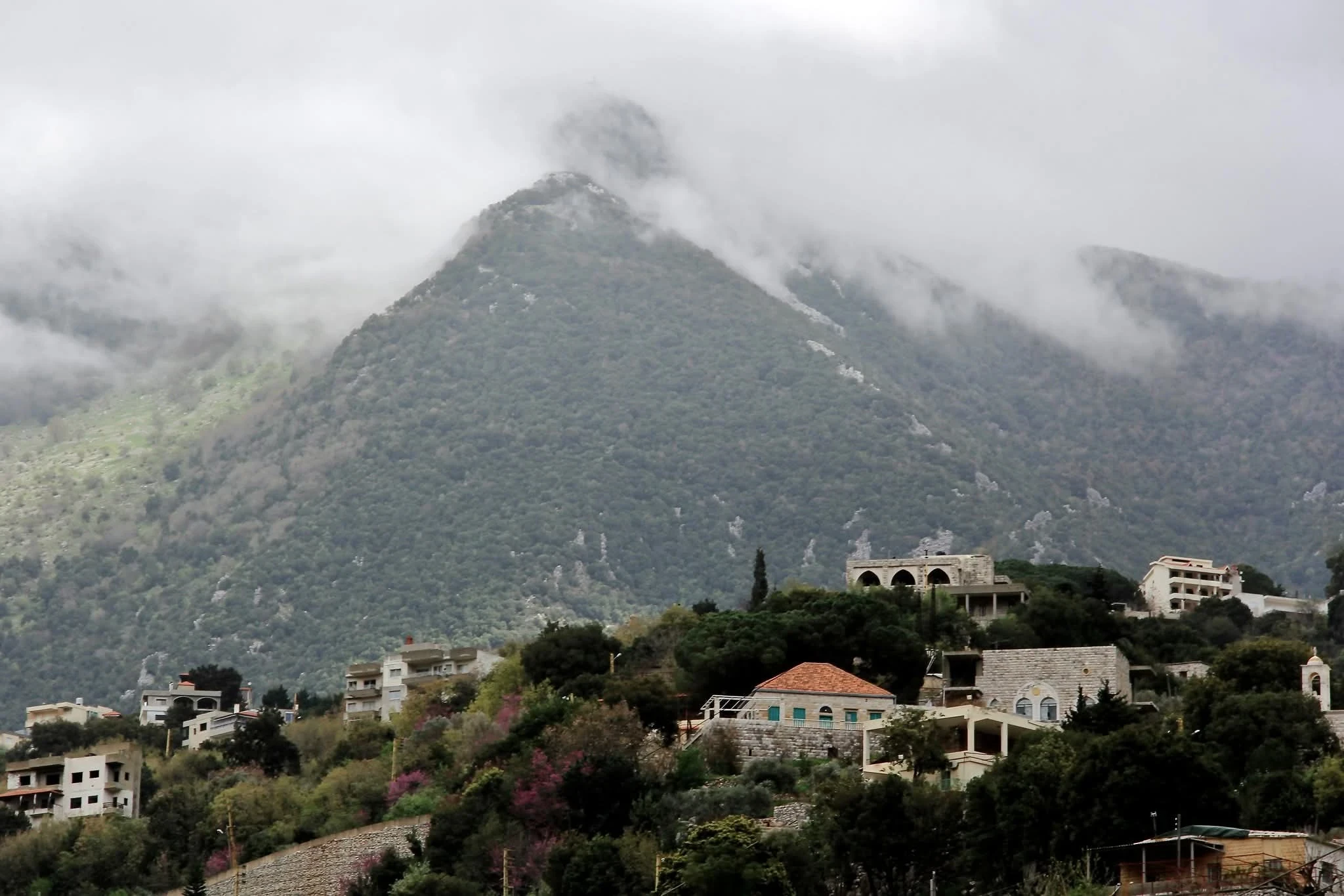 لبنان
