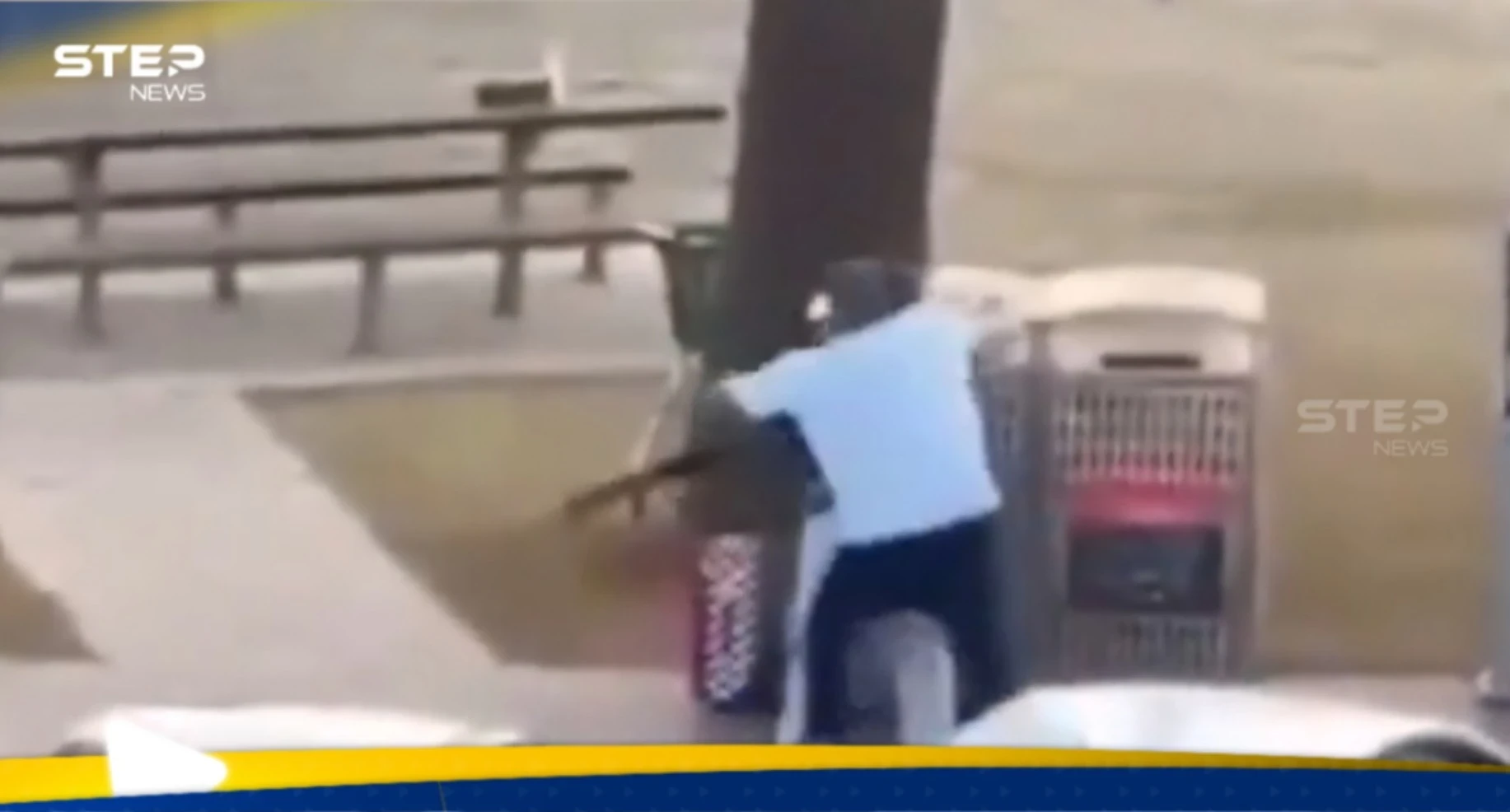 فيديو جديد من سيدني يكشف ما فعله رجل عربي في أخطر لحظة فيديو جديد من سيدني يكشف ما فعله رجل عربي في أخطر لحظة