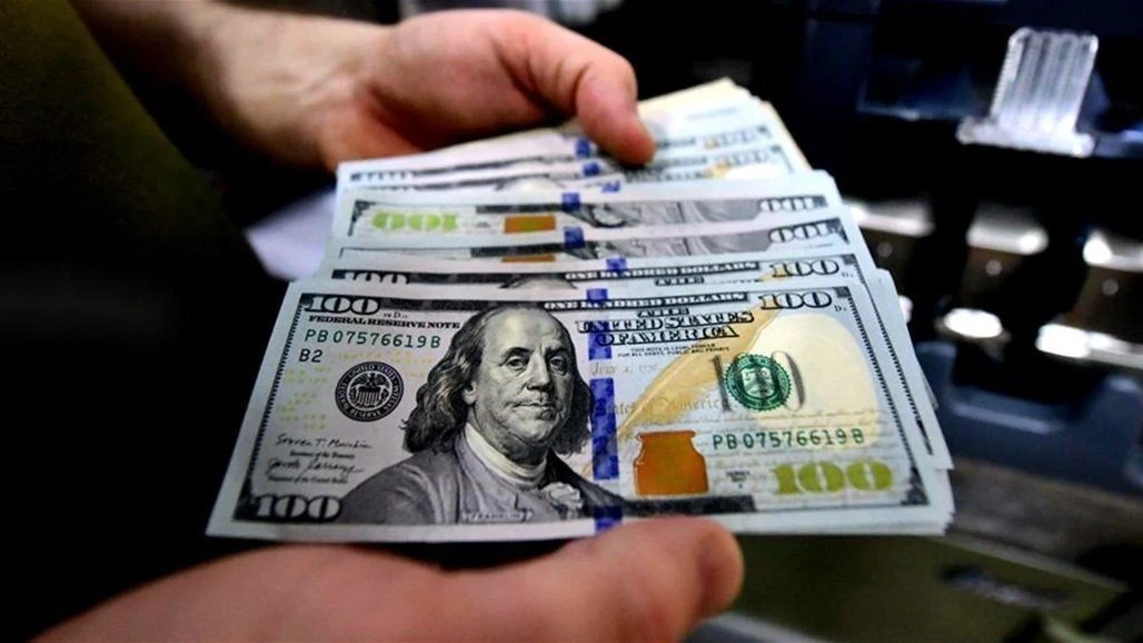 دولار لبنان يترنح على وقع الخلافات الداخلية.. كم بلغ سعره
