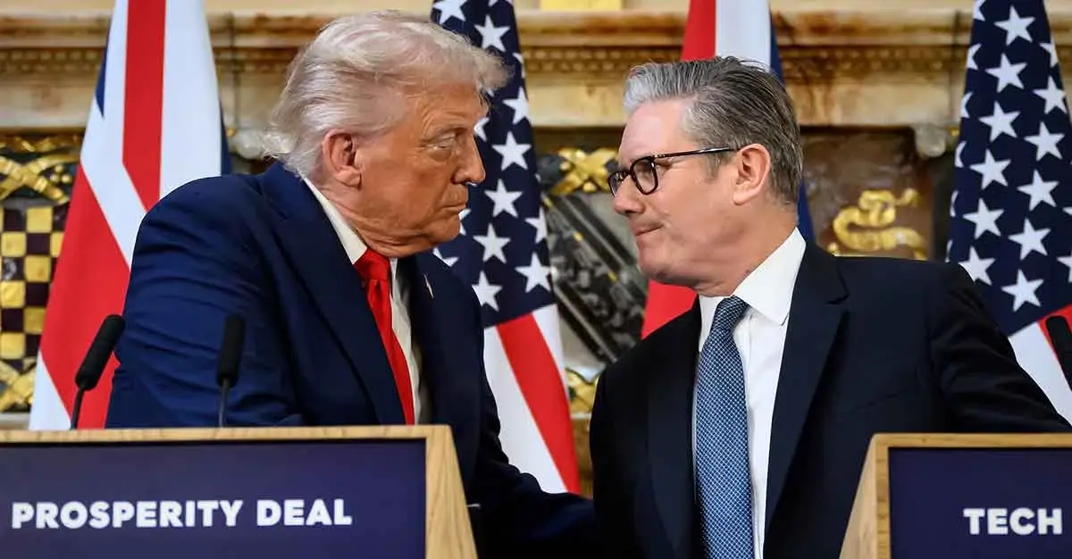 اتصال هاتفي يبحث الحرب في الشرق الأوسط وانتقادات أمريكية لبريطانيا