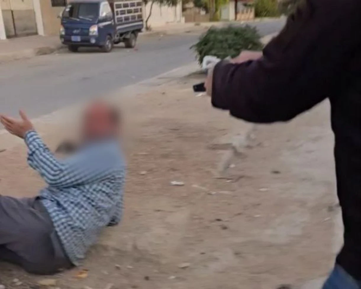 سوريا ... تفكيك خلية تابعة لتنظيم داعش بريف دمشق ومقتل اثنين من أفرادها (صور) سوريا ... تفكيك خلية تابعة لتنظيم داعش بريف دمشق ومقتل اثنين من أفرادها (صور)