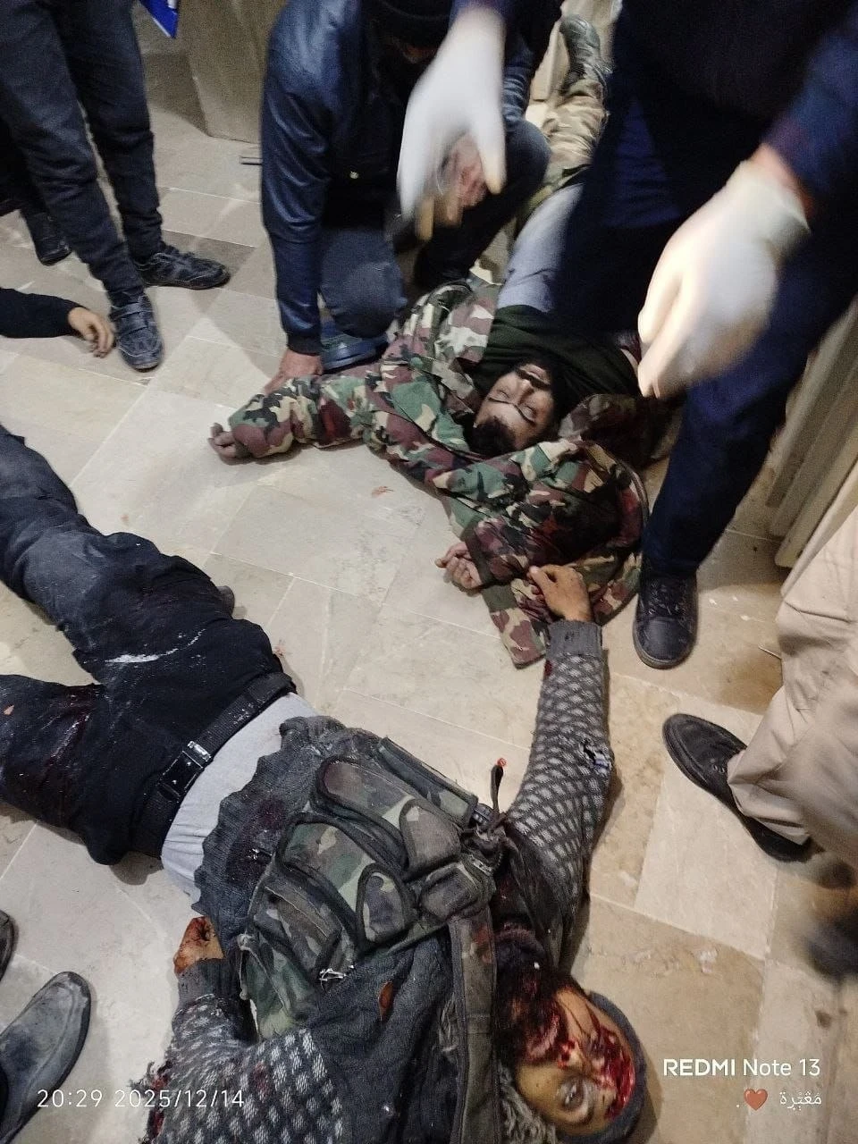 سوريا.. هجوم مسلح جنوب إدلب يوقع قتلى وجرحى بين عناصر الأمن الداخلي سوريا.. هجوم مسلح جنوب إدلب يوقع قتلى وجرحى بين عناصر الأمن الداخلي