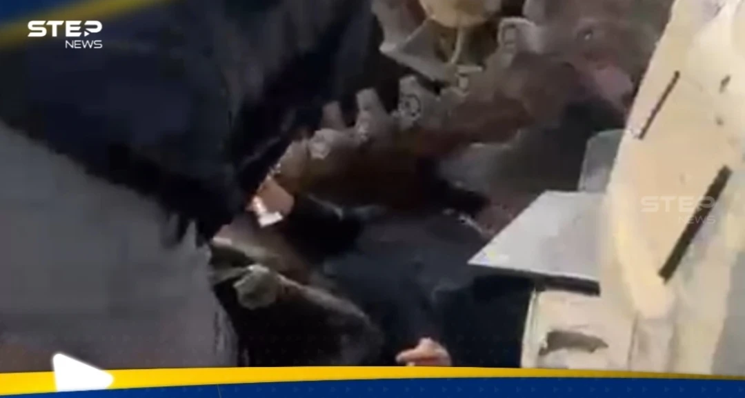 بالفيديو|| دبابة سورية تدهس صحفيا على الهواء أثناء تغطية تطورات حلب