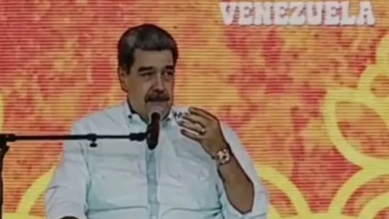 هل هرب مادورو من فنزويلا.. فنجان قهوة يحسم الشائعات