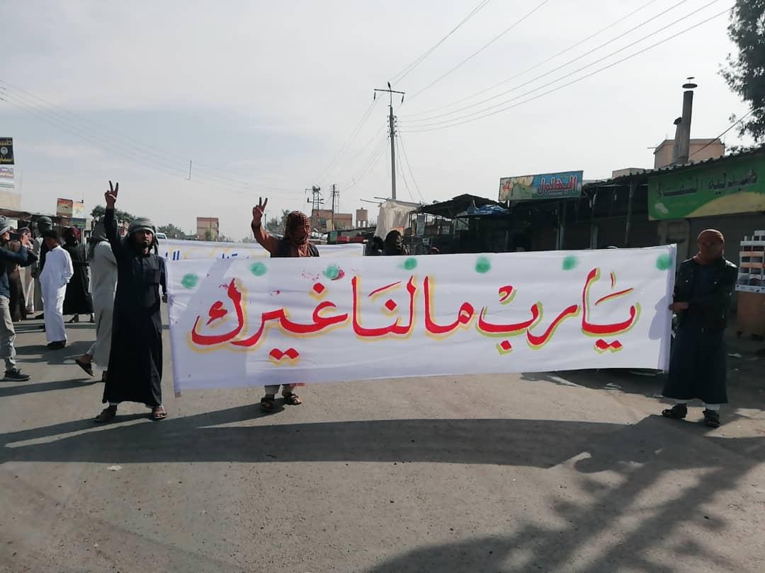 بالصور| شرقي دير الزور ينتفض.. والمظاهرات تعلن رفض الأهالي عودة نظام الأسد