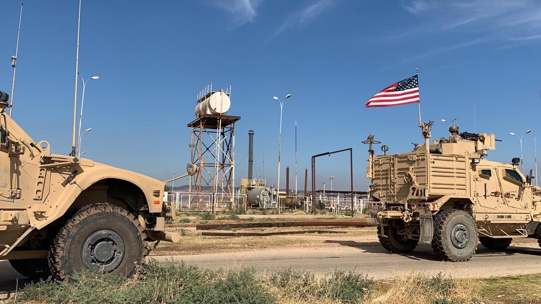  توزّع القوّات الأمريكية جانب الحقول النفطية شمال سوريا