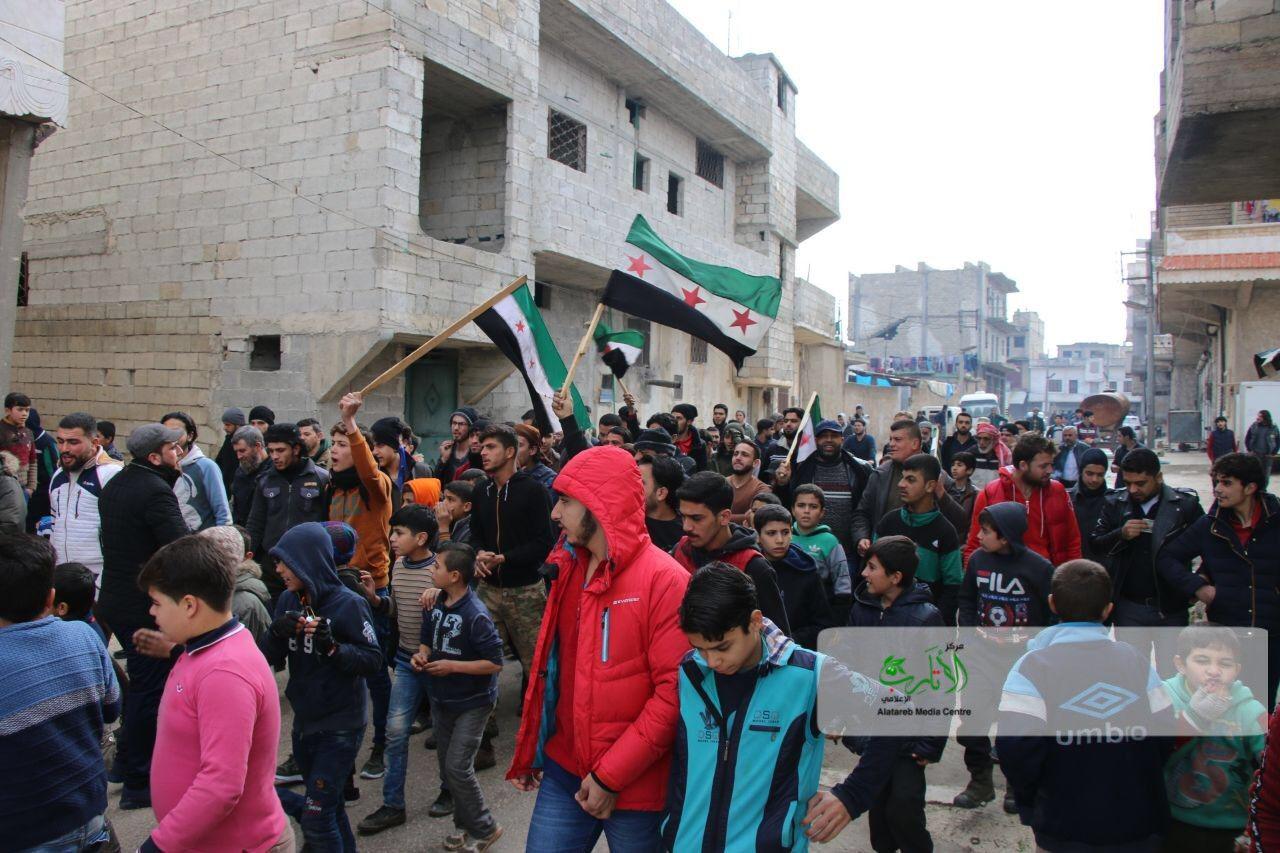 شاهد || اعتقال ناشط في مدينة الباب.. ومظاهرات لأجل إدلب في مناطق مختلفة 